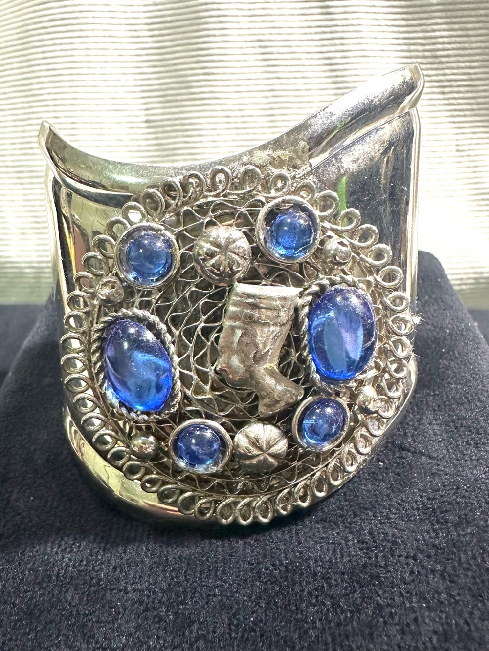 Vtg: Egyptian Revival Silver Toned Nefertiti & Blue Cabochons Wrist Cuff